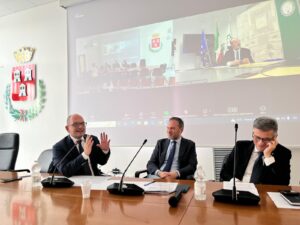 Lucarelli, Castelli, Pasqui e Leoni fanno il punto: “Camerino è il vero modello di ricostruzione” C’è l’ok anche per il progetto definitivo per la caserma dei Vigili del Fuoco